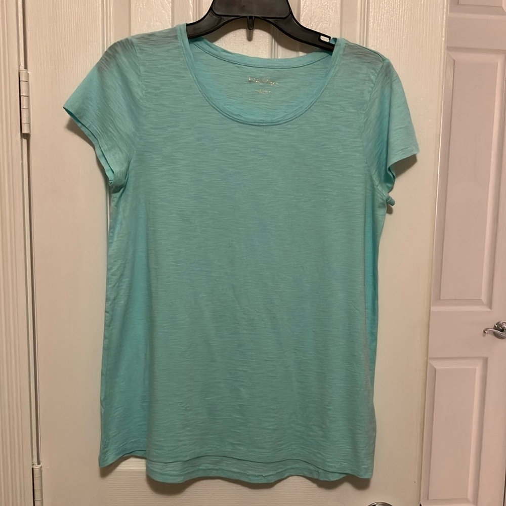 Lilly Pulitzer Women's Light GreenT-Shirt. Size- S
